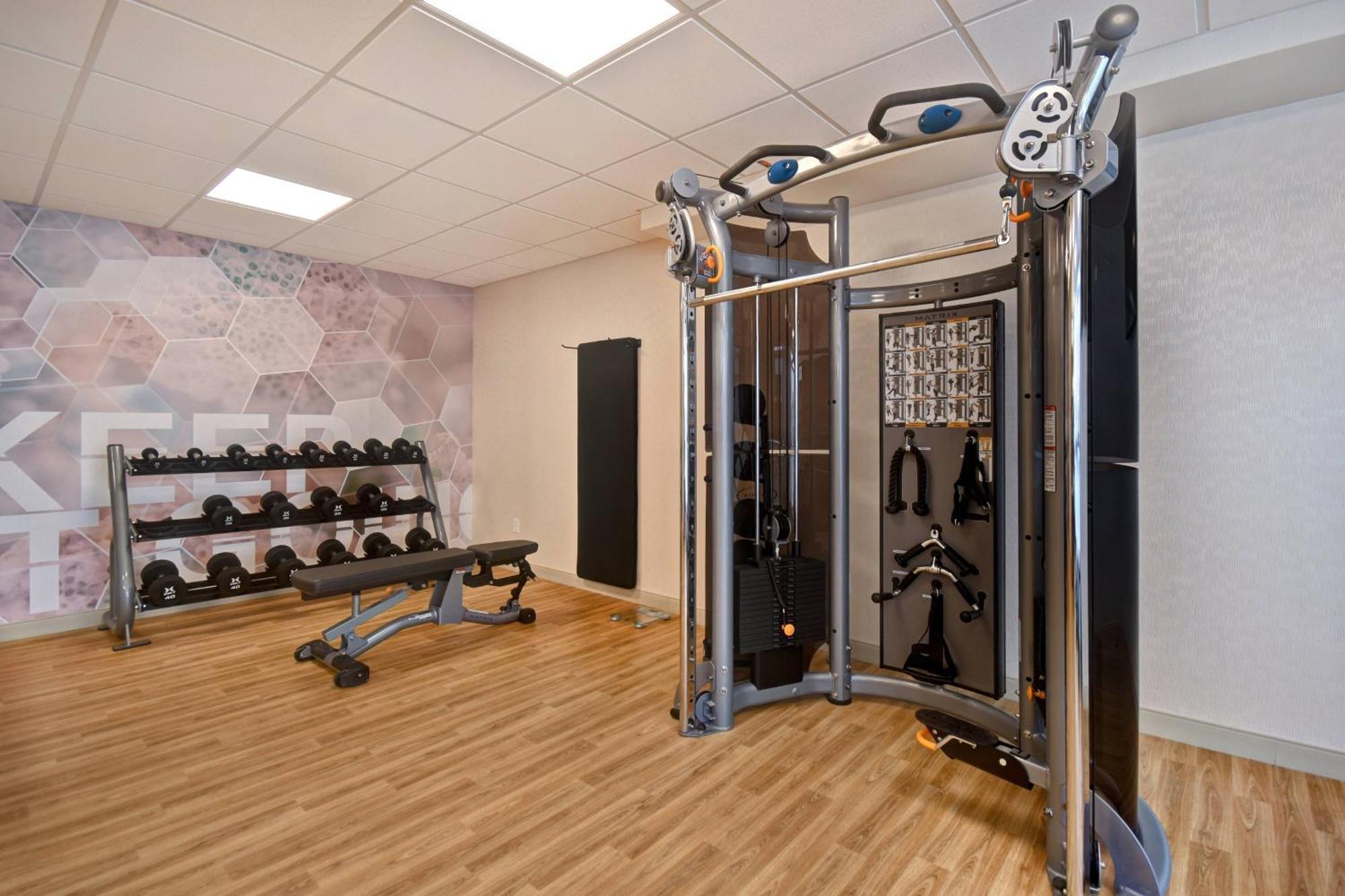 Springhill Suites By Marriott Holland Bagian luar foto