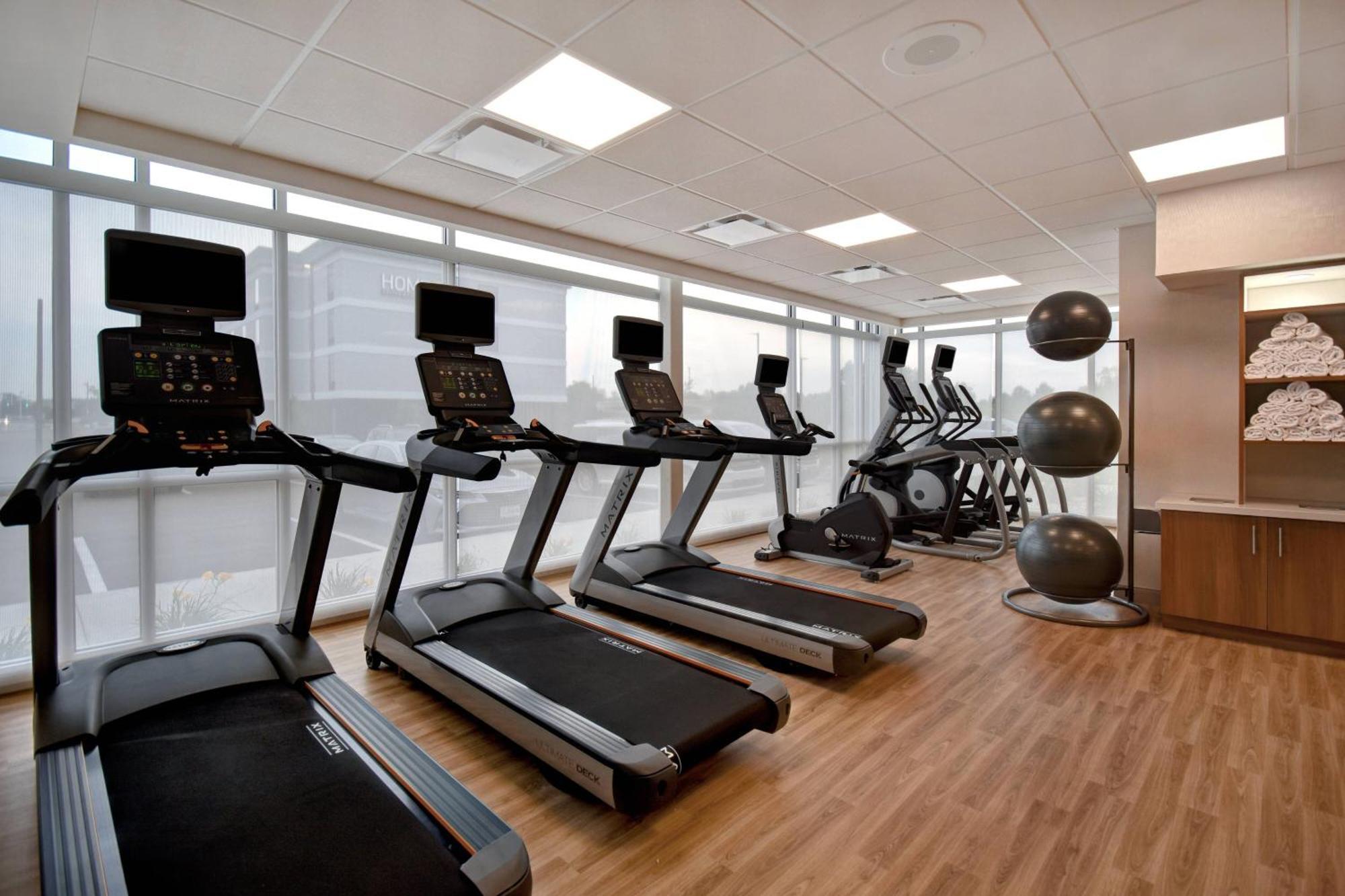 Springhill Suites By Marriott Holland Bagian luar foto